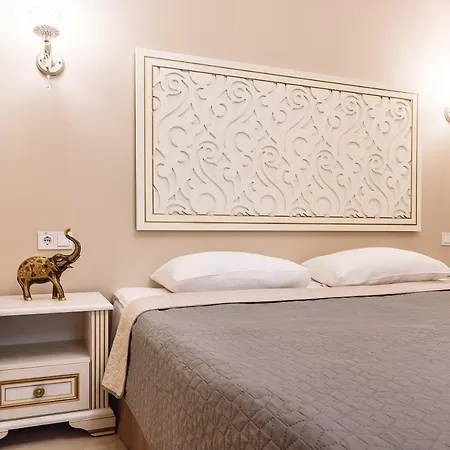 Arcadia Gold Hotel