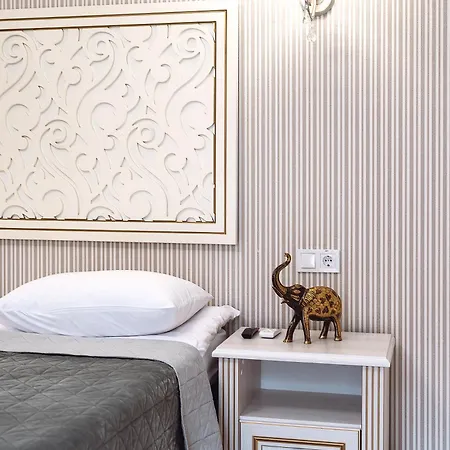 Arcadia Gold فندق